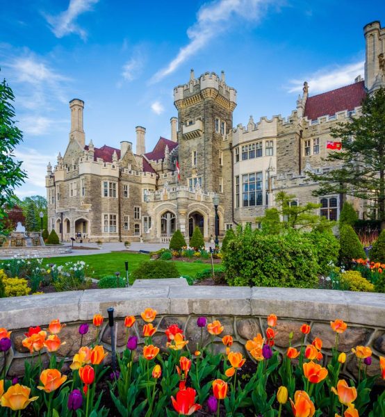 casa-loma-toronto-city-tours-rdr